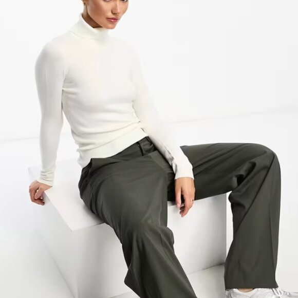 NWT FRENCH CONNECTION Babysoft Turtleneck Pullover Sweater - Picture 4 of 13